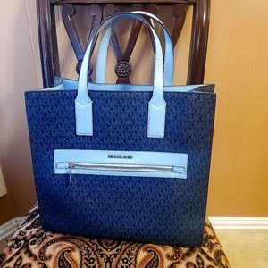 AUTHENTIC *NWT* MICHAEL KORS LARGE TOTE